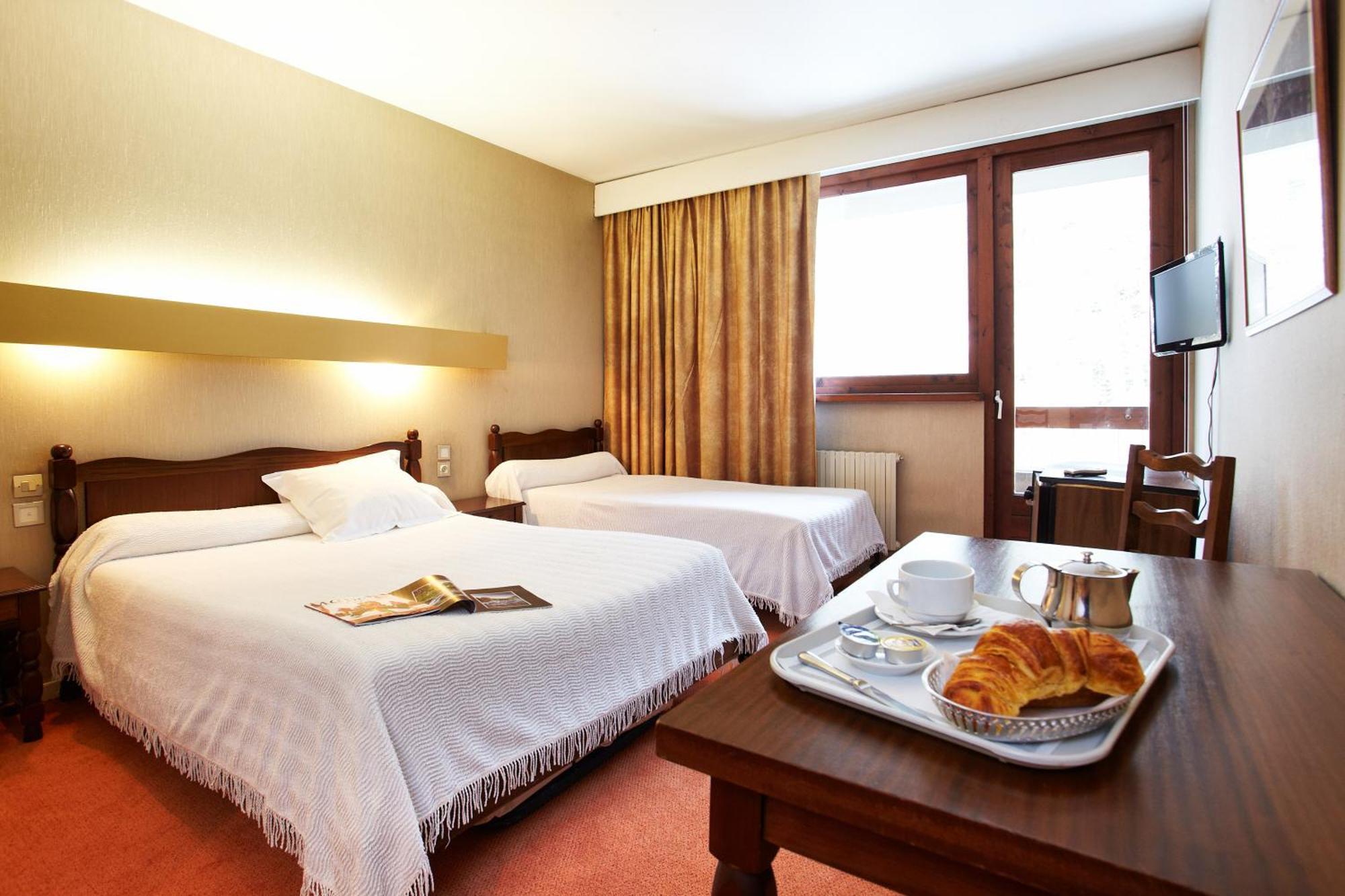 Hotel De Paris Bagnères-de-Luchon Pokój zdjęcie